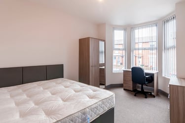 2 bed house, Lenton Manor, Lenton, Nottingham, NG72FP - Image 2